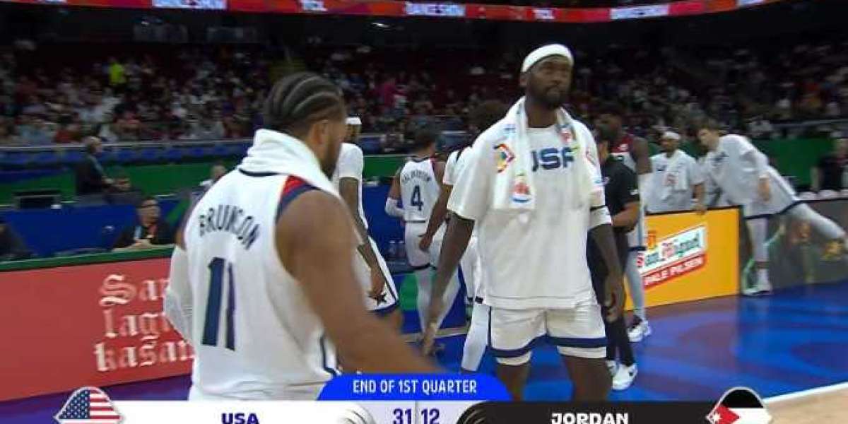 U.S. men's basketball team scores 31 points in first quarter, leads Jordan by 19 points