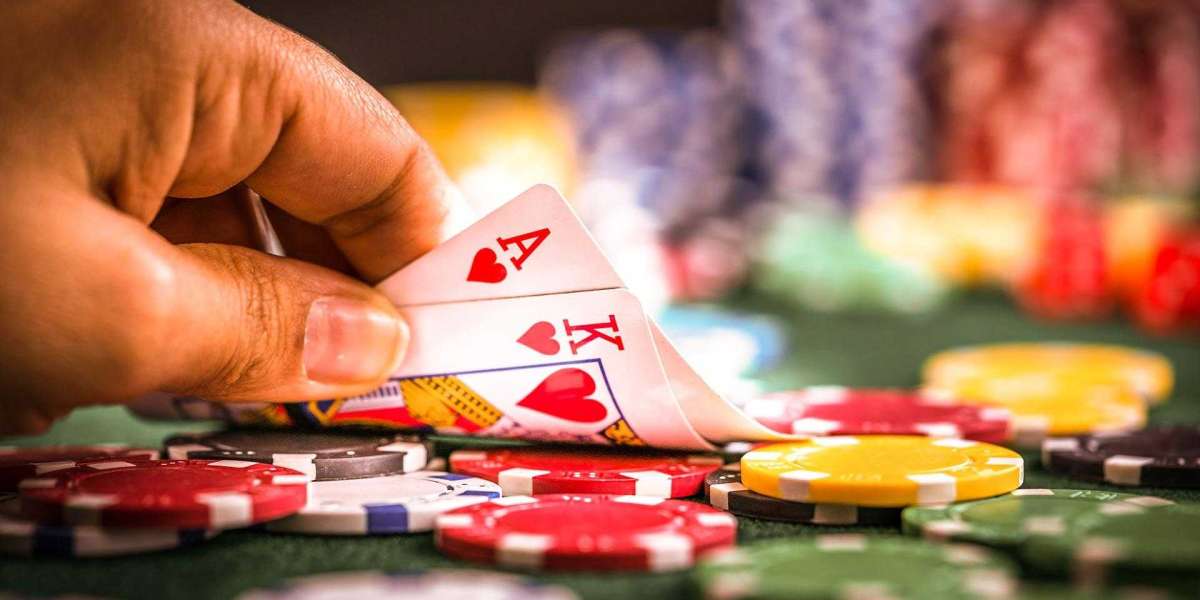 Exploring the Excitement of Casino Poker