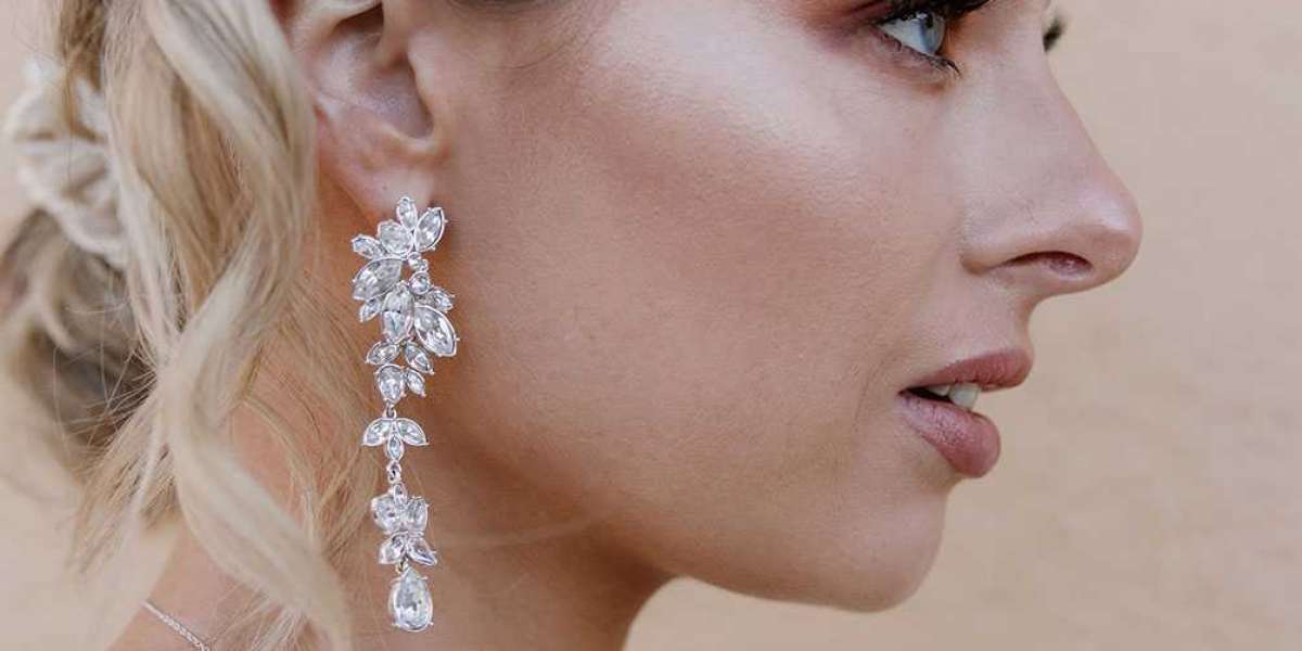 Wedding Earrings: The Perfect Finishing Touch for Your Bridal Look