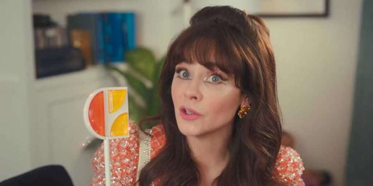 Zooey Deschanel Is the Fairy Hotel Mother in Choice Hotels