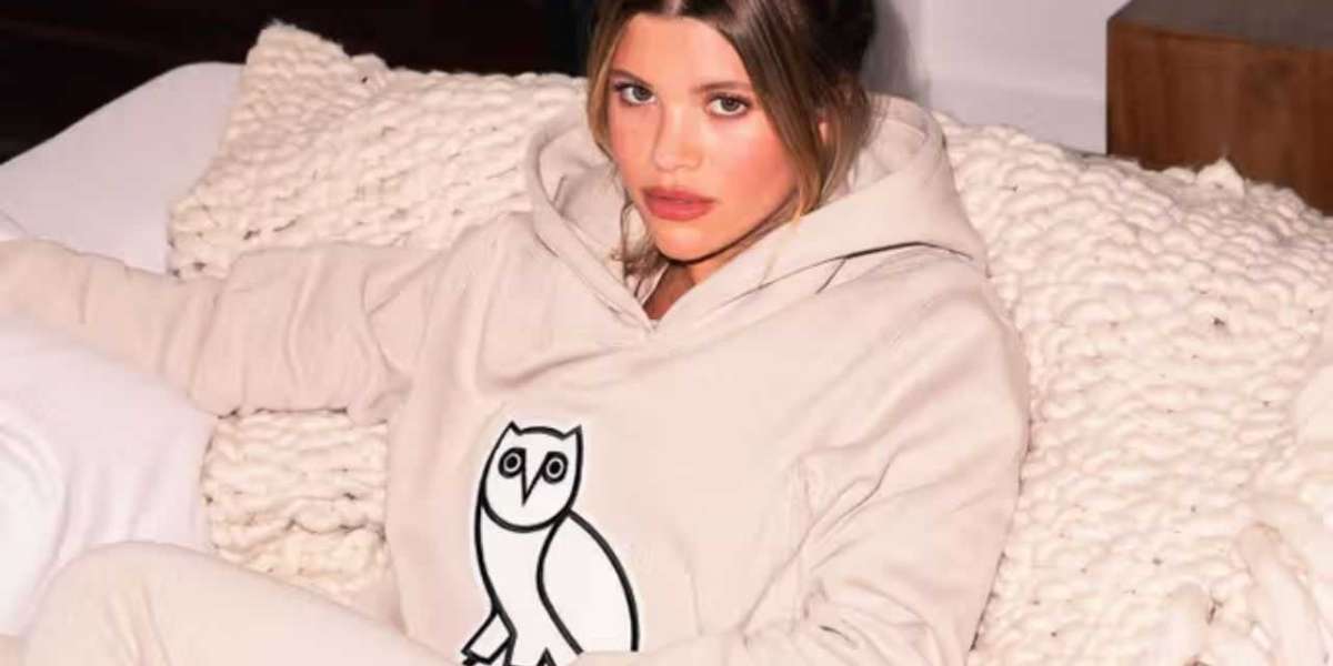 From the Streets to the Stars: The Rise of the OVO Hoodie